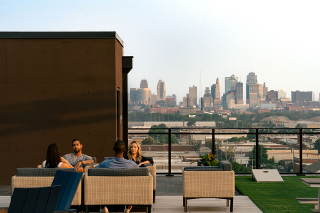 rooftop turf yard at the oxbow apartments north kansas city